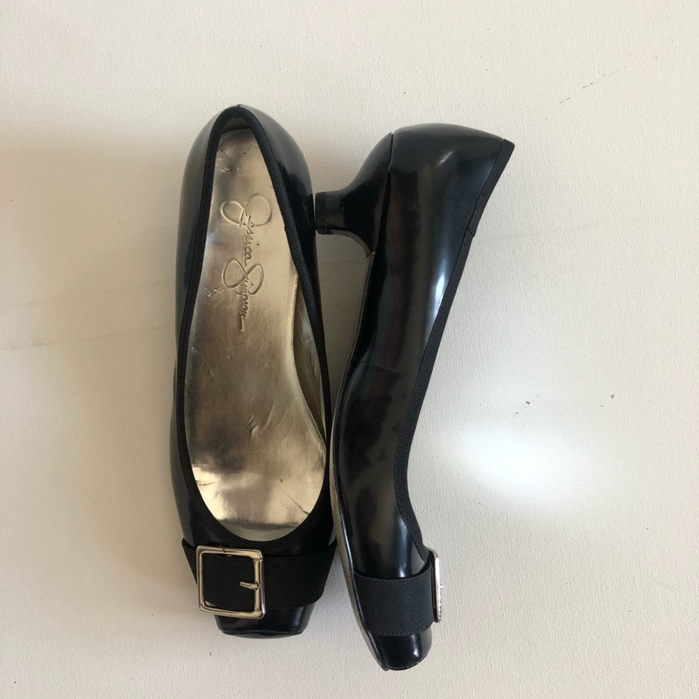 Jessica Simpson min heels